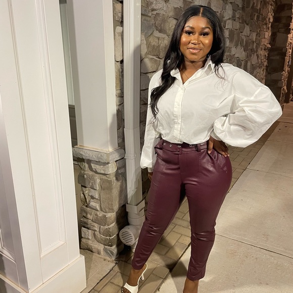 Meet your Posher, Christine - Picture 1 of 1